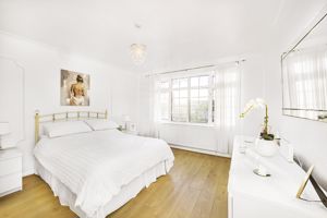 Bedroom- click for photo gallery